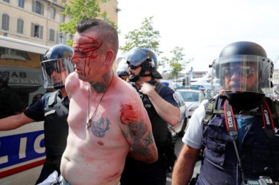 Euro 2016: Νέα επεισόδια ξέσπασαν κοντά στο στάδιο Βελοντρόμ της Μασσαλίας