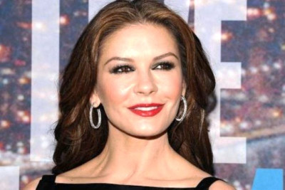 Απίστευτη ομοιότητα: Η κόρη της Catherine Zeta-Jones μεγάλωσε και είναι ίδια η μαμά της
