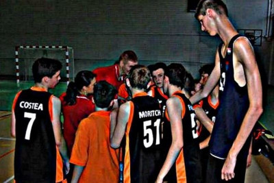 Ο νέος «Μουρεσάν» είναι 2,29 και μόλις 15 ετών! (photos)