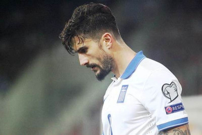 Ακολουθούν Κονέ και αμυντικός χαφ