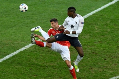 Euro 2016: H σουτάρα του Πογκμπά βρήκε το δοκάρι! (video)