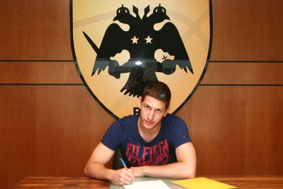 ΑΕΚ: Υπέγραψε ο Ιβάνοβιτς (photos)