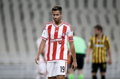 Λεβάντε: «Κλείνει» Φουστέρ