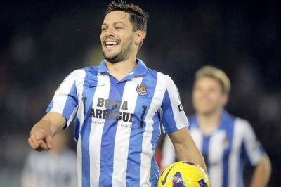 Ολυμπιακός: Ντε Λα Μπέγια για τρία χρόνια