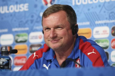 Euro 2016: Τέλος ο Βρμπα