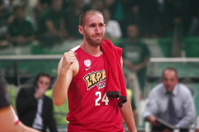 Παραμένει και τυπικά ο Λοτζέσκι