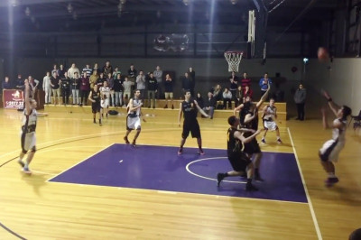 Αυτό είναι το κορυφαίο buzzer beater που έχετε δει ποτέ! (video)