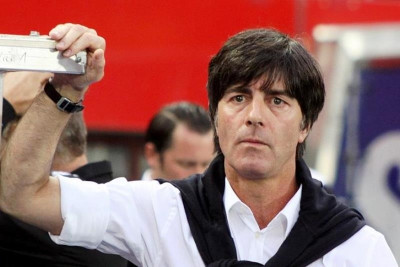 Γερμανία: Ανοιχτό το μέλλον του Λεβ