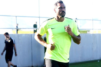 Αυτά λένε στην ΑΕΚ για τον «τελειωμένο» Αλμέιδα!