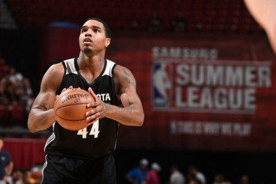 Σημαντική ενίσχυση για Ούνιξ με Κλαρκ!