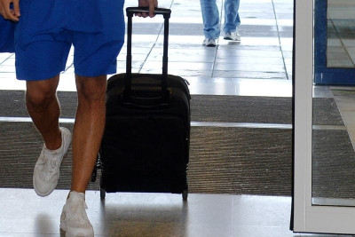 Με τη βαλίτσα στο χέρι επιθετικός αθηναϊκής ομάδας!