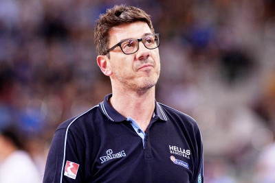 Επίσημα στην Λοκομοτίβ ο Κατσικάρης!