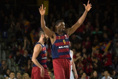 Βλέπει Λαουάλ η Μακάμπι