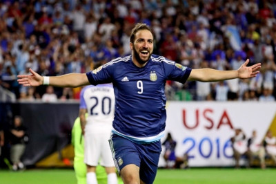 Γιουβέντους: Ανακοίνωσε Ιγκουαΐν