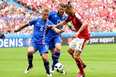 Παραμένει στη Στόουκ ο Αρναούτοβιτς