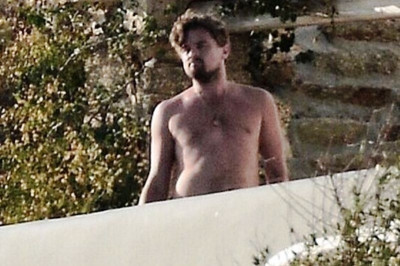 Αυτά είναι: Ο Leonardo Di Caprio τρώει σε ελληνική ταβέρνα με τη σύντροφό του Nina Agdal