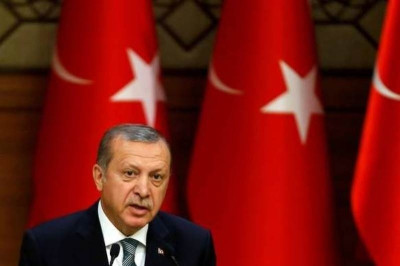 Το «χέρι» του Ερντογάν αγγίζει και το τουρκικό ποδόσφαιρο