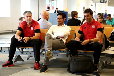 Ολυμπιακός: Πέταξε με Βίκτορ και… Ιμπαγάσα στην Πόλη! (photos)