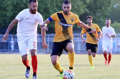 Χτύπησε ο Αραβίδης