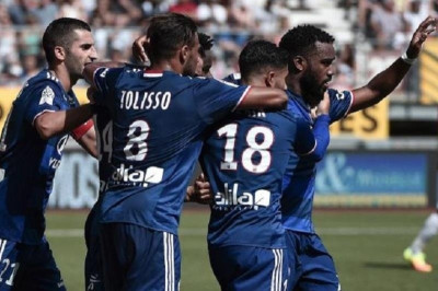 Εξαιρετική Λιόν, απίστευτος Λακαζέτ!