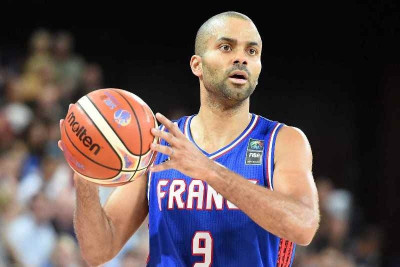 Πάρκερ: «Στους Σπερς για άλλα πέντε χρόνια!»