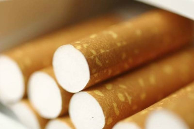 Η κυβέρνηση απέσυρε άρον - άρον την τροπολογία για τα τσιγάρα