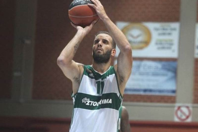 To... παράσημο του Παππά! (photo)