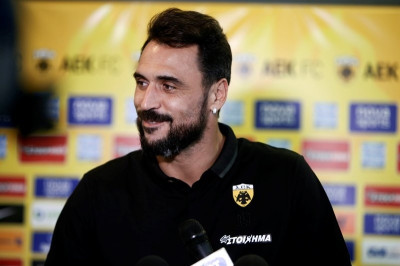 Σκόραρε και σε... ελληνάδικο ο Ούγκο!