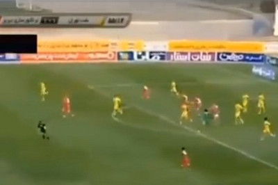 Απίστευτο: Ο γκολκίπερ που έκανε τα χέρια… πόδια!