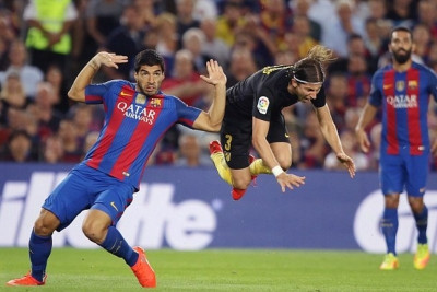 Ο Σουάρεζ άνοιξε… τρύπα στο πόδι του Λουίς και τον έκραξε για τα Social Media