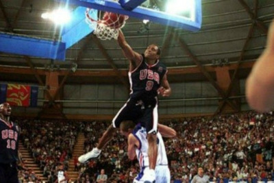 Σαν σήμερα το απίστευτο κάρφωμα του Κάρτερ! (video)