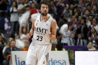 Το buzzer beater του Γιουλ (video)