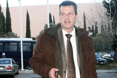 Παναγόπουλος: «Να παραιτηθεί ο Στράτος»