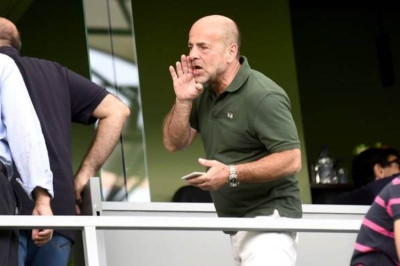 Το... εκνευρισμένο «πηγαδάκι» στη Λεωφόρο