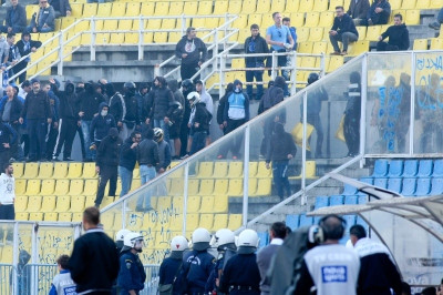 Χαμός στον Ηρακλή: Ντου και ένταση στο «Καυτανζόγλειο»! (photos)