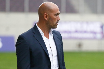 «Μα καλά, βάζεις Σουηδό στα αποδυτήρια για να...»