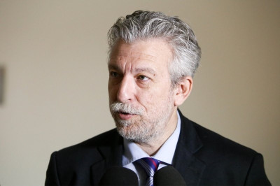 Football League: Συνάντηση με Κοντονή