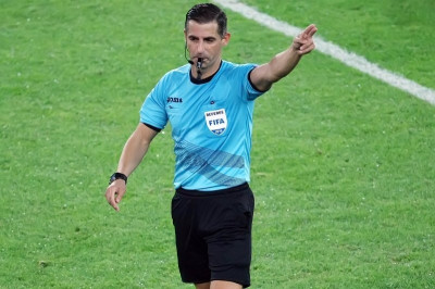 Super League: Σιδηρόπουλος στο ντέρμπι των «Δικεφάλων»