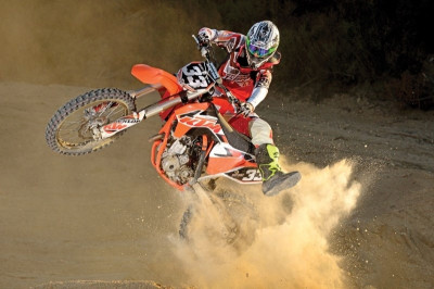 Τα 6α Γενέθλια του DirtBike, γιορτάζονται μαζί με το Χαμόγελο του Παιδιού!