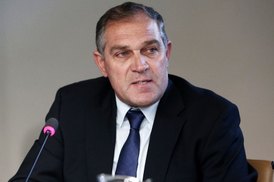 ΣΟΚ: Έβαλαν φωτιά στο σπίτι του Μπίκα!