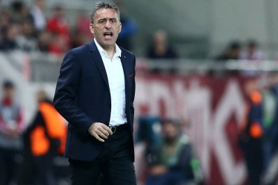 Ολυμπιακός: Έξαλλος ο Μπέντο