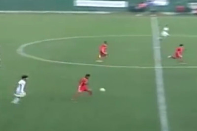 Απίστευτη γκολάρα από πιτσιρικά της Μπενφίκα (video)