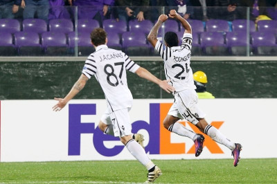 Κάντε τον θρίαμβο, φάρο σας!