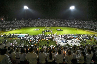 ΑΠΙΣΤΕΥΤΕΣ ΕΙΚΟΝΕΣ! Το Μεντεγίν «αποχαιρέτησε» τα θύματα της Σαπεκοένσε (photos+videos)