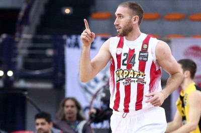 Λοτζέσκι: «Μάθαμε από τη Μακάμπι» (video)