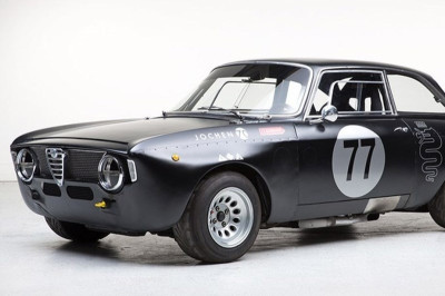 Ένα αμάξι-θρύλος ξανακοσμεί την άσφαλτο