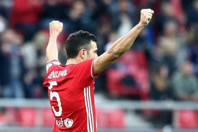 Ολυμπιακός: Νέα σενάρια για Μιλιβόγεβιτς και Βαλένθια