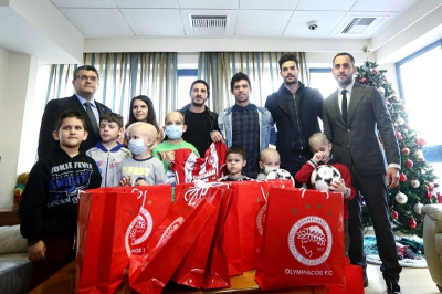 Ολυμπιακός: Συνεχίζει να στηρίζει την «Φλόγα» (photos+video)