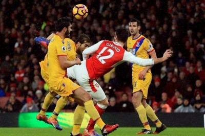 Με αδιανόητη τακουνιά του Ζιρού η Άρσεναλ! (video)