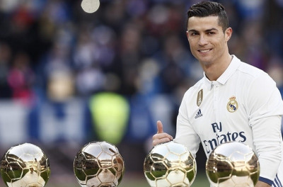 Ο Ρονάλντο πήρε την «χρυσή» μπάλα πριν τον αγώνα με την Γρανάδα